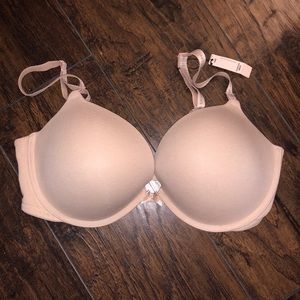 Brand New w/tags Victoria’s Secret Bra 38DD
